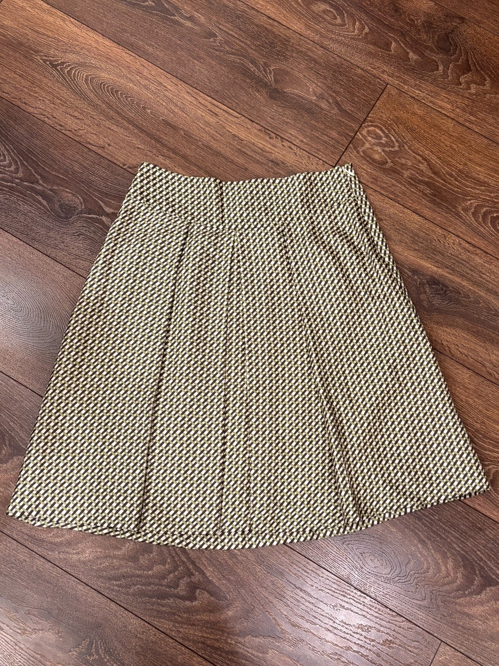 Banana Republic A-Line Mini Skirt in Graphic Print